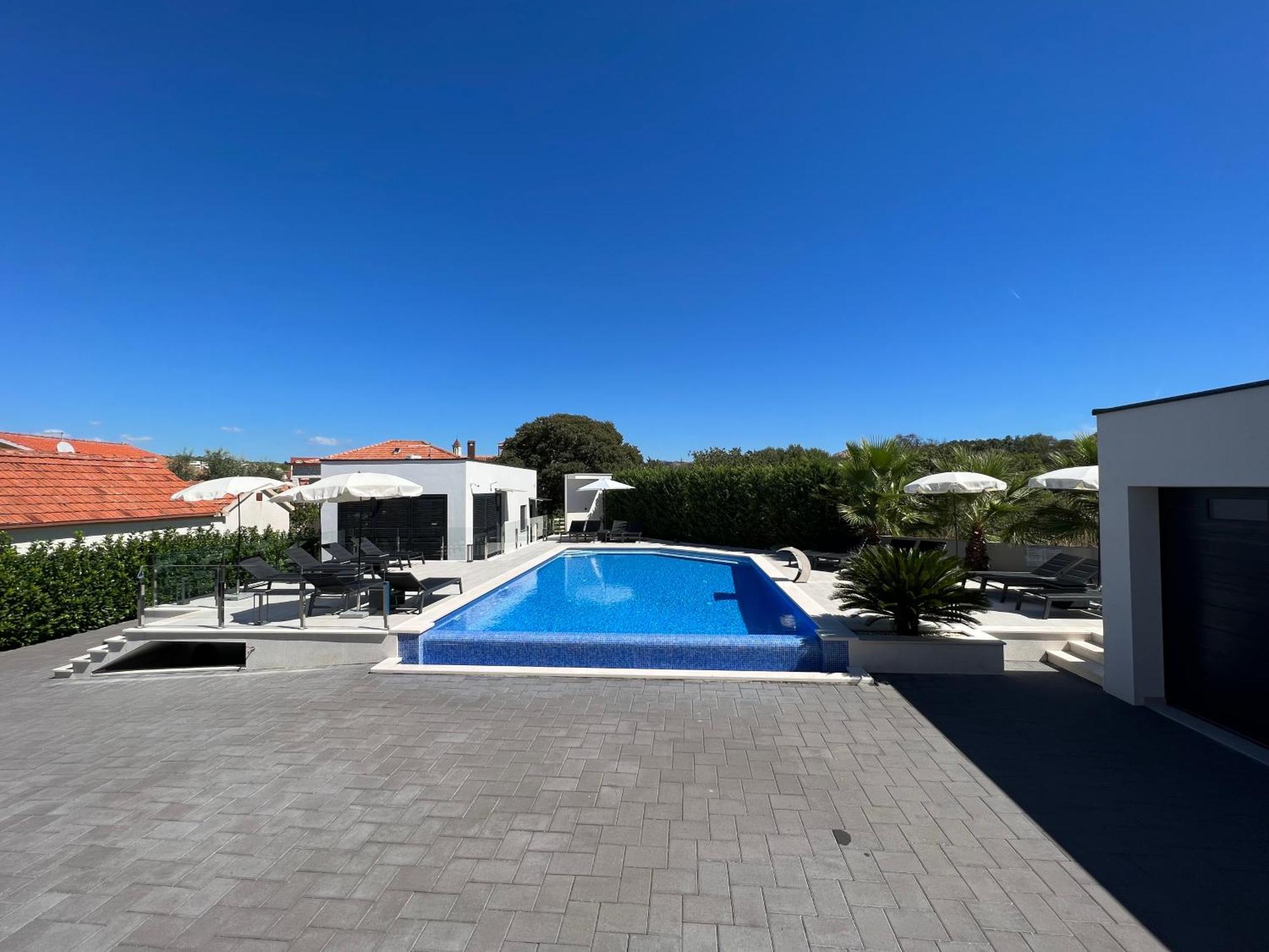 Holiday Luxury Resort Sundance トロギール エクステリア 写真